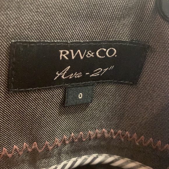 Charcoal grey pencil skirt from RW&Co - Picture 2 of 2